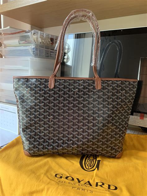 large goyard tote replica|real goyard wallet.